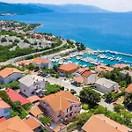 Nyaraló Novi *