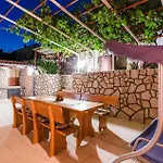 Novi Nyaraló Novi Vinodolski