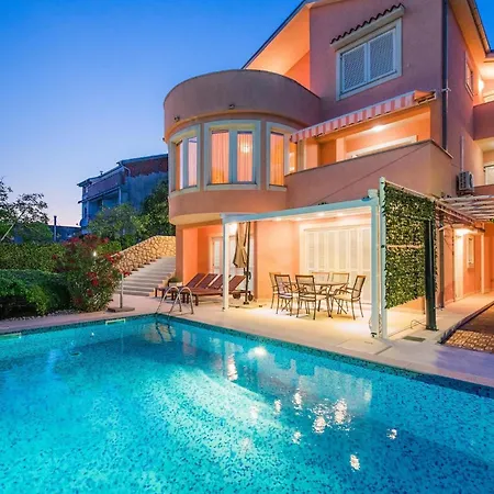 Holiday home Novi *